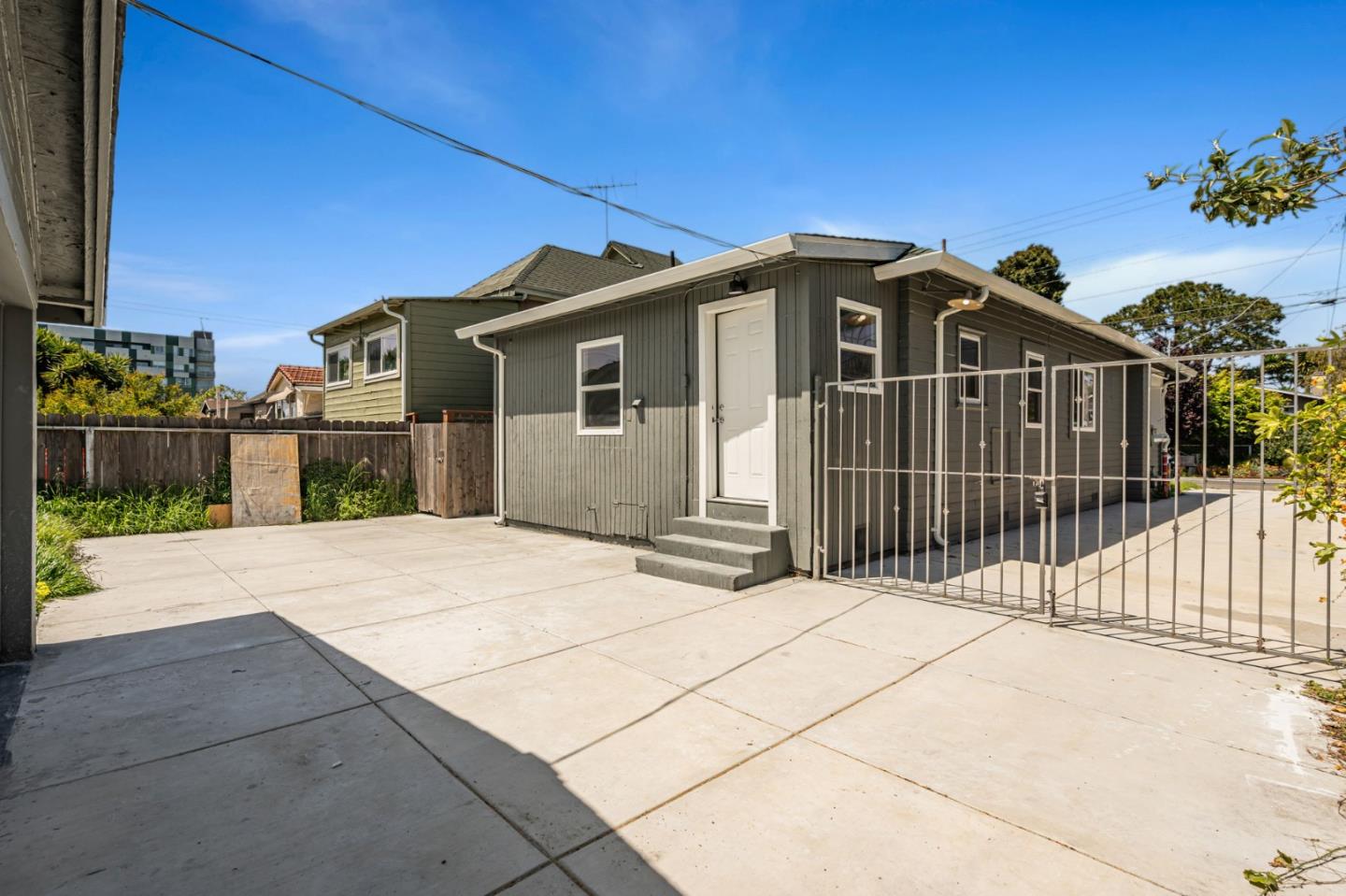 Detail Gallery Image 36 of 37 For 1081 65th St, Emeryville,  CA 94608 - 2 Beds | 2 Baths