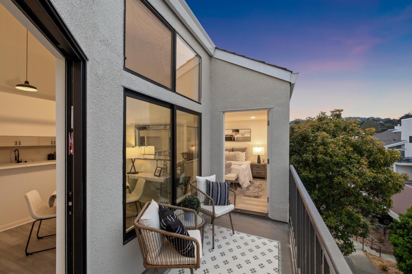Detail Gallery Image 27 of 38 For 1 Appian Way #703-2,  South San Francisco,  CA 94080 - 3 Beds | 2 Baths
