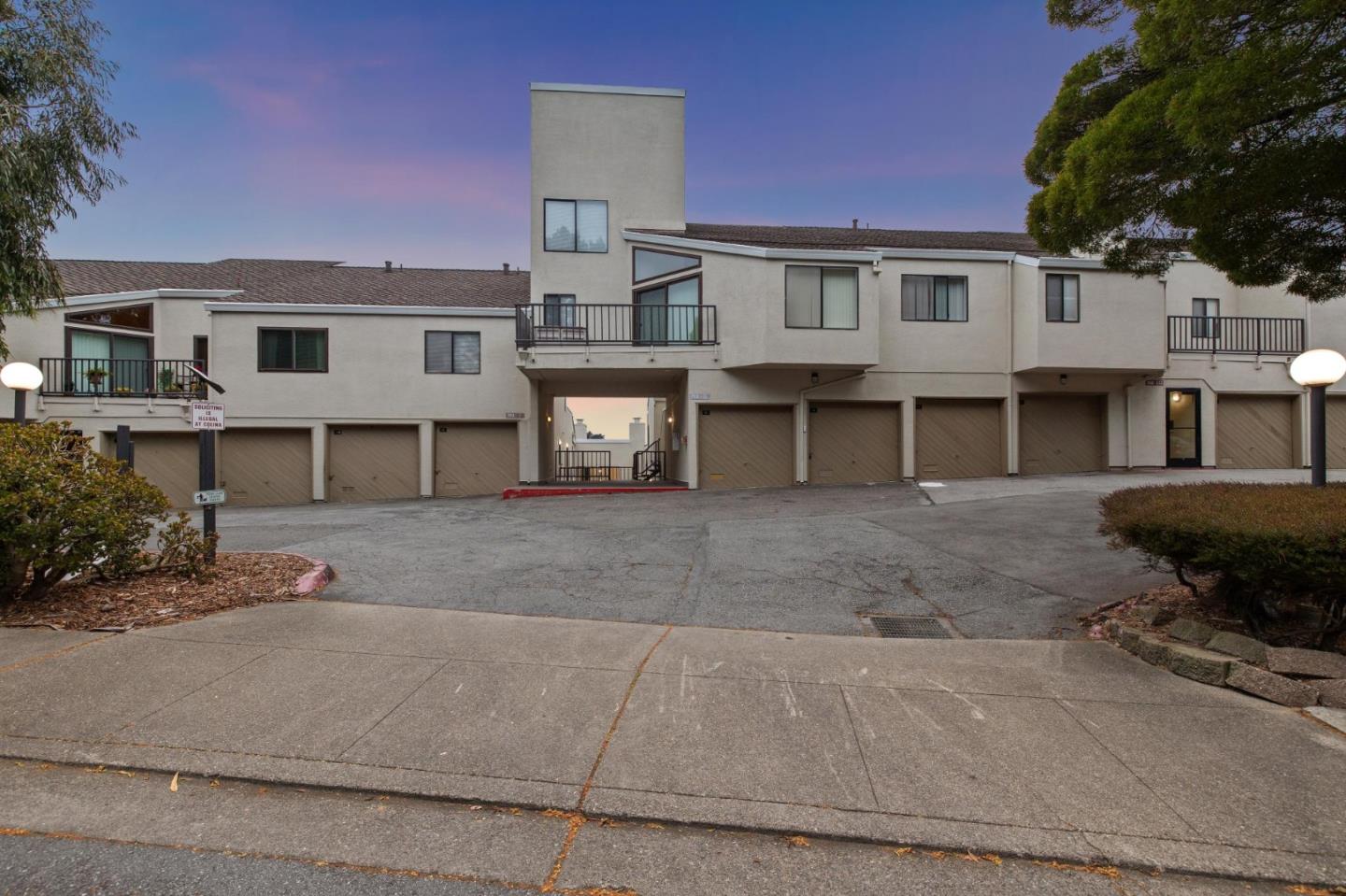 Detail Gallery Image 29 of 38 For 1 Appian Way #703-2,  South San Francisco,  CA 94080 - 3 Beds | 2 Baths