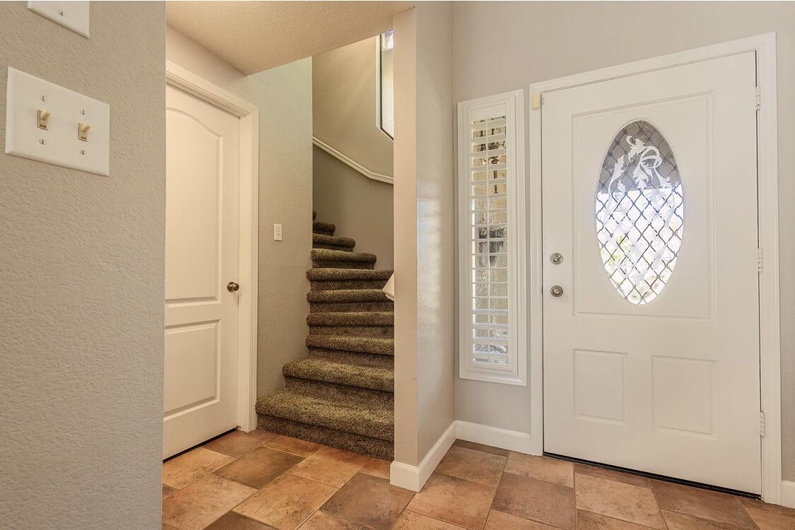 Detail Gallery Image 12 of 27 For 1262 W Flora Ave, Reedley,  CA 93654 - 3 Beds | 2/1 Baths