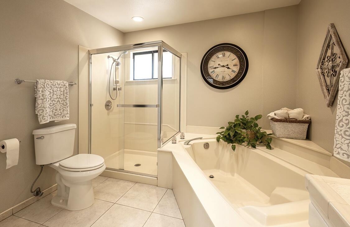 Detail Gallery Image 17 of 27 For 1262 W Flora Ave, Reedley,  CA 93654 - 3 Beds | 2/1 Baths
