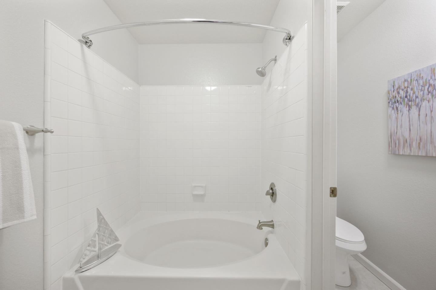 Detail Gallery Image 15 of 45 For 2624 Yerba Vista Ct, San Jose,  CA 95121 - 2 Beds | 2 Baths