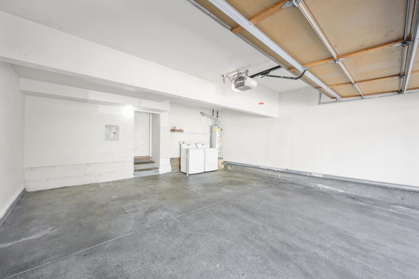 Detail Gallery Image 17 of 45 For 2624 Yerba Vista Ct, San Jose,  CA 95121 - 2 Beds | 2 Baths