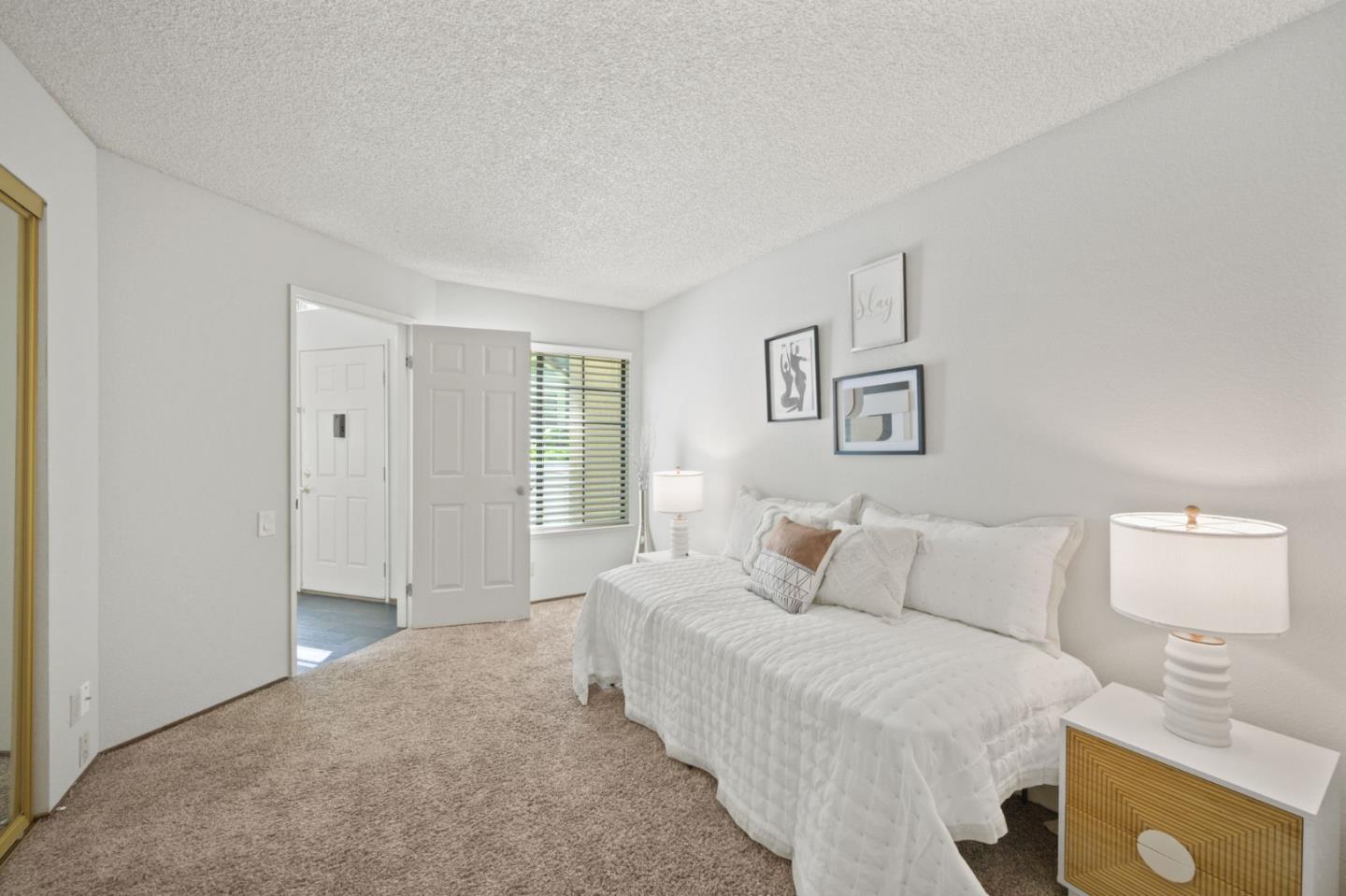 Detail Gallery Image 18 of 45 For 2624 Yerba Vista Ct, San Jose,  CA 95121 - 2 Beds | 2 Baths