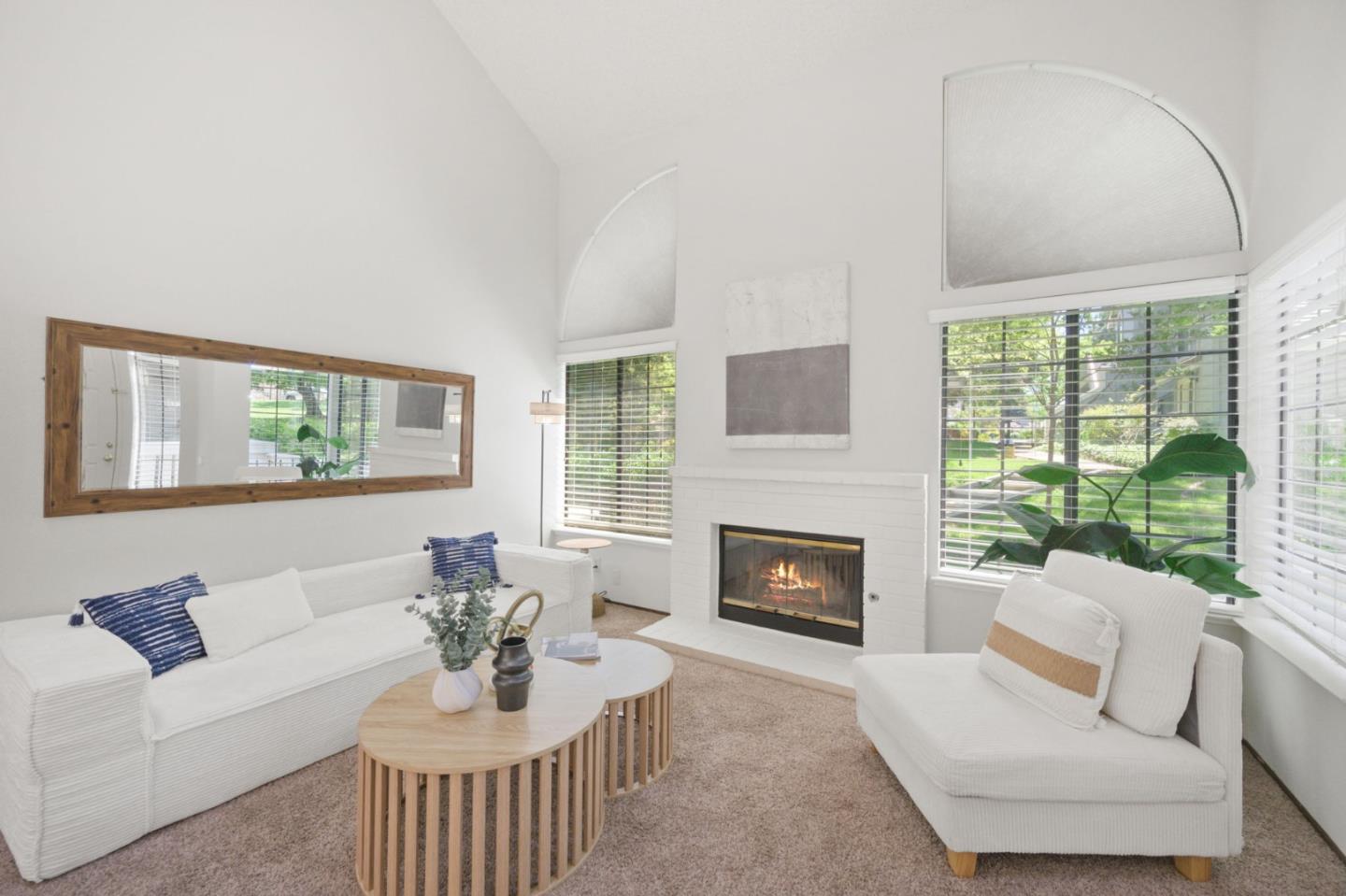 Detail Gallery Image 3 of 45 For 2624 Yerba Vista Ct, San Jose,  CA 95121 - 2 Beds | 2 Baths