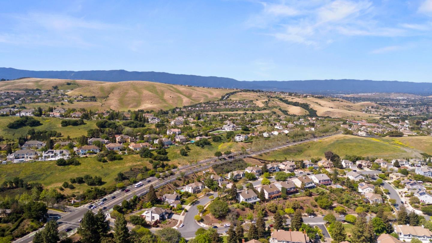 Detail Gallery Image 39 of 45 For 2624 Yerba Vista Ct, San Jose,  CA 95121 - 2 Beds | 2 Baths