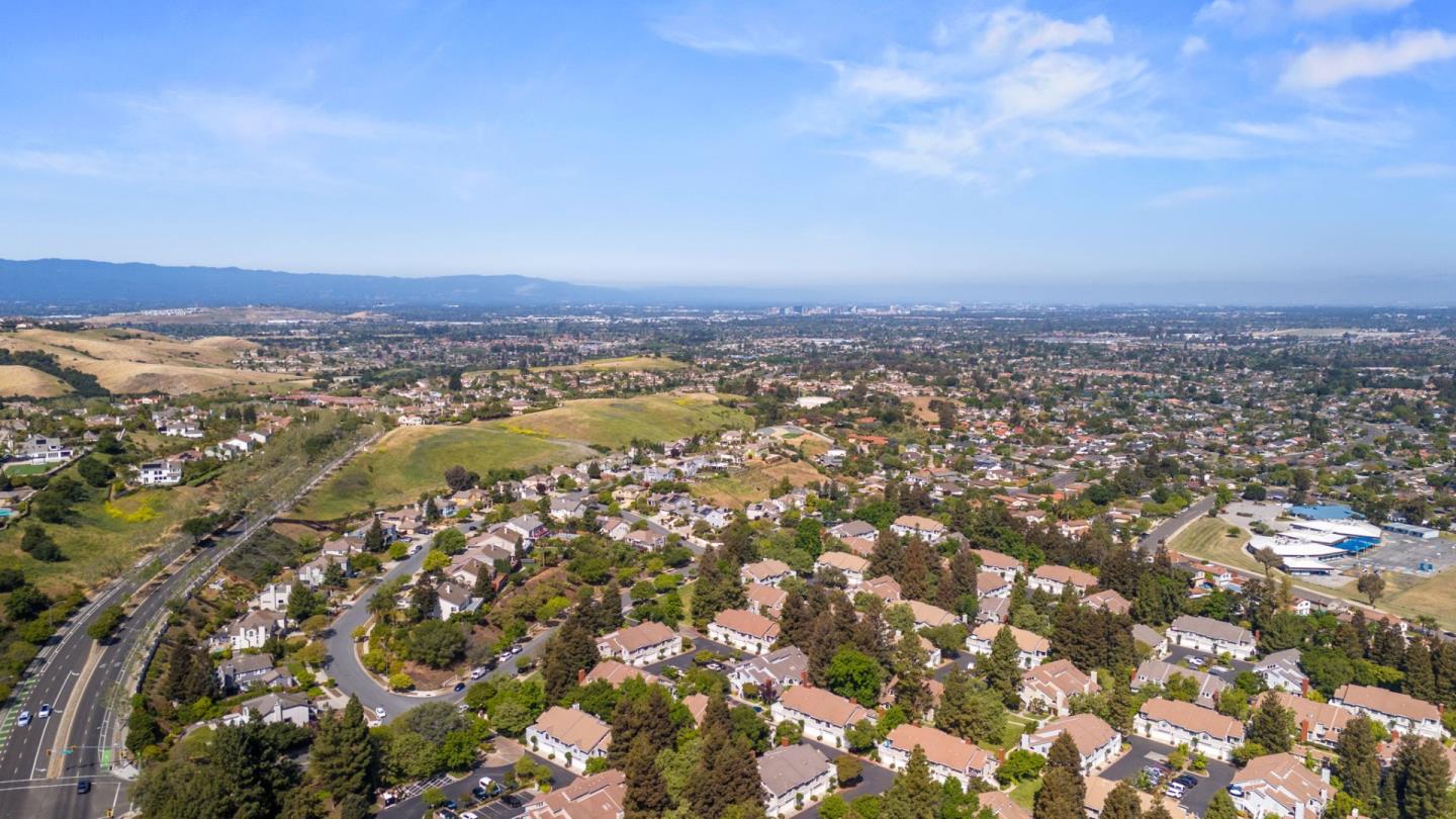 Detail Gallery Image 40 of 45 For 2624 Yerba Vista Ct, San Jose,  CA 95121 - 2 Beds | 2 Baths