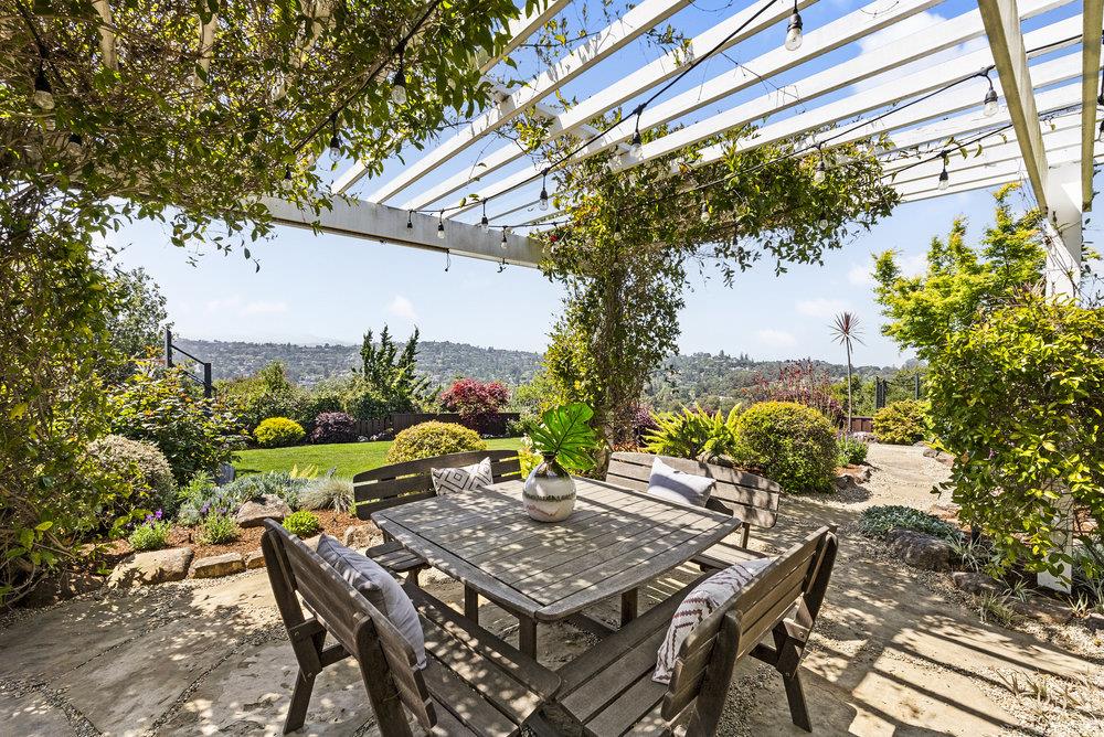 Detail Gallery Image 16 of 59 For 1524 Desvio Way, Belmont,  CA 94002 - 4 Beds | 2/1 Baths