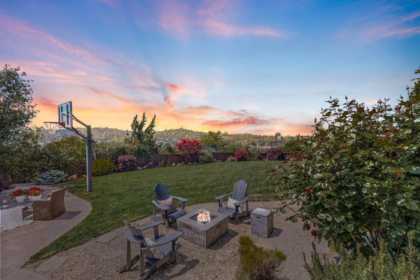 Detail Gallery Image 4 of 59 For 1524 Desvio Way, Belmont,  CA 94002 - 4 Beds | 2/1 Baths
