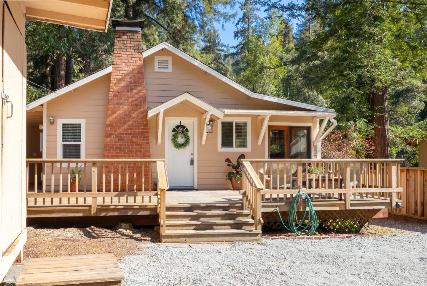 Detail Gallery Image 2 of 36 For 13950 Bear Creek, Boulder Creek,  CA 95006 - 4 Beds | 2 Baths