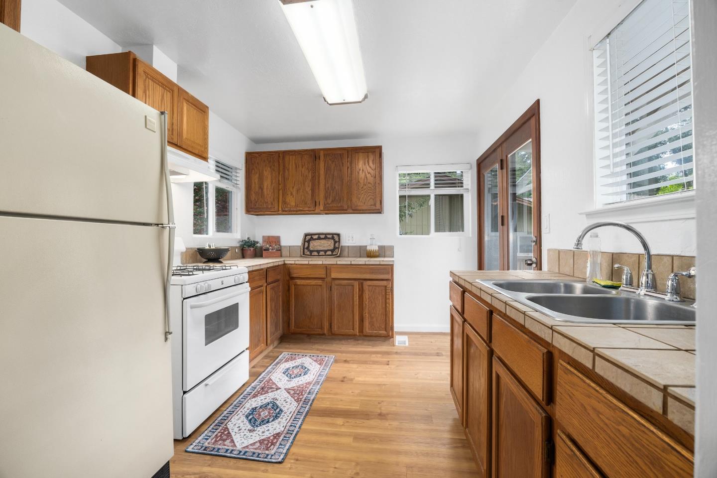 Detail Gallery Image 7 of 36 For 13950 Bear Creek, Boulder Creek,  CA 95006 - 4 Beds | 2 Baths