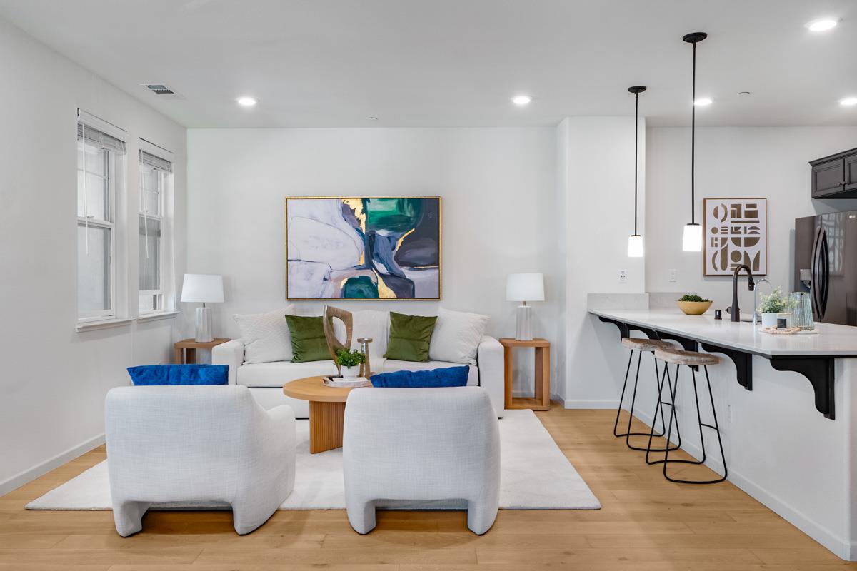 Detail Gallery Image 5 of 20 For 1587 De Rome Dr #3,  San Jose,  CA 95131 - 2 Beds | 2 Baths