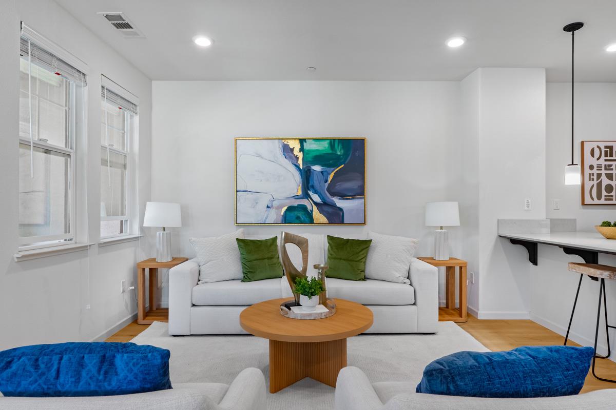 Detail Gallery Image 6 of 20 For 1587 De Rome Dr #3,  San Jose,  CA 95131 - 2 Beds | 2 Baths