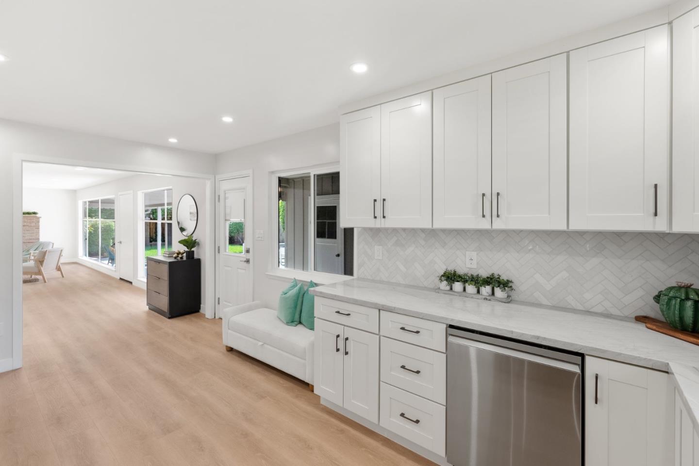 Detail Gallery Image 5 of 22 For 119 Michael Way, Santa Clara,  CA 95051 - 3 Beds | 2 Baths