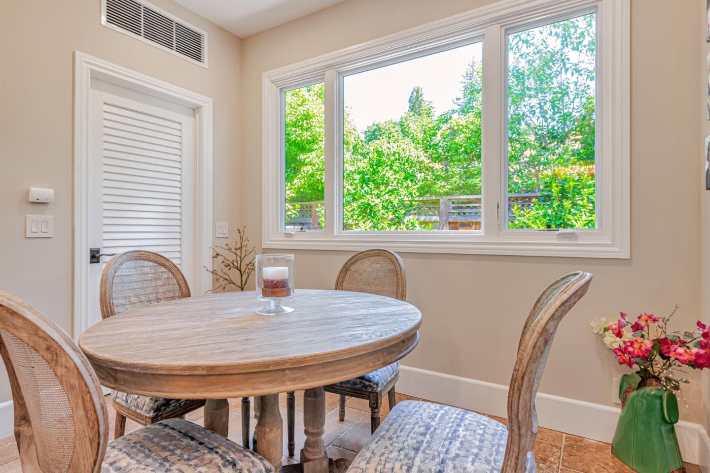 Detail Gallery Image 22 of 59 For 1998 Camino a Los Cerros, Menlo Park,  CA 94025 - 5 Beds | 4/1 Baths