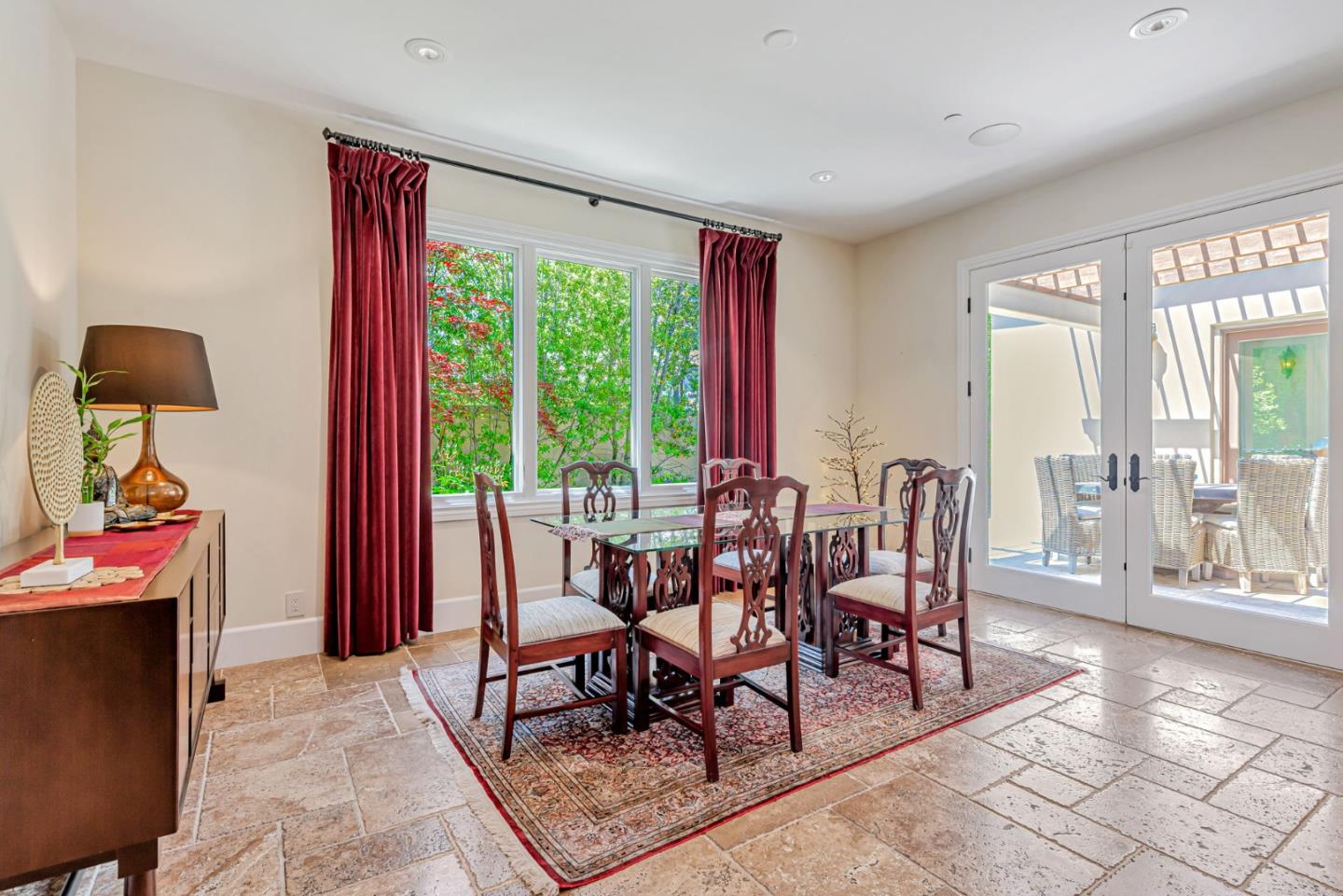 Detail Gallery Image 25 of 59 For 1998 Camino a Los Cerros, Menlo Park,  CA 94025 - 5 Beds | 4/1 Baths