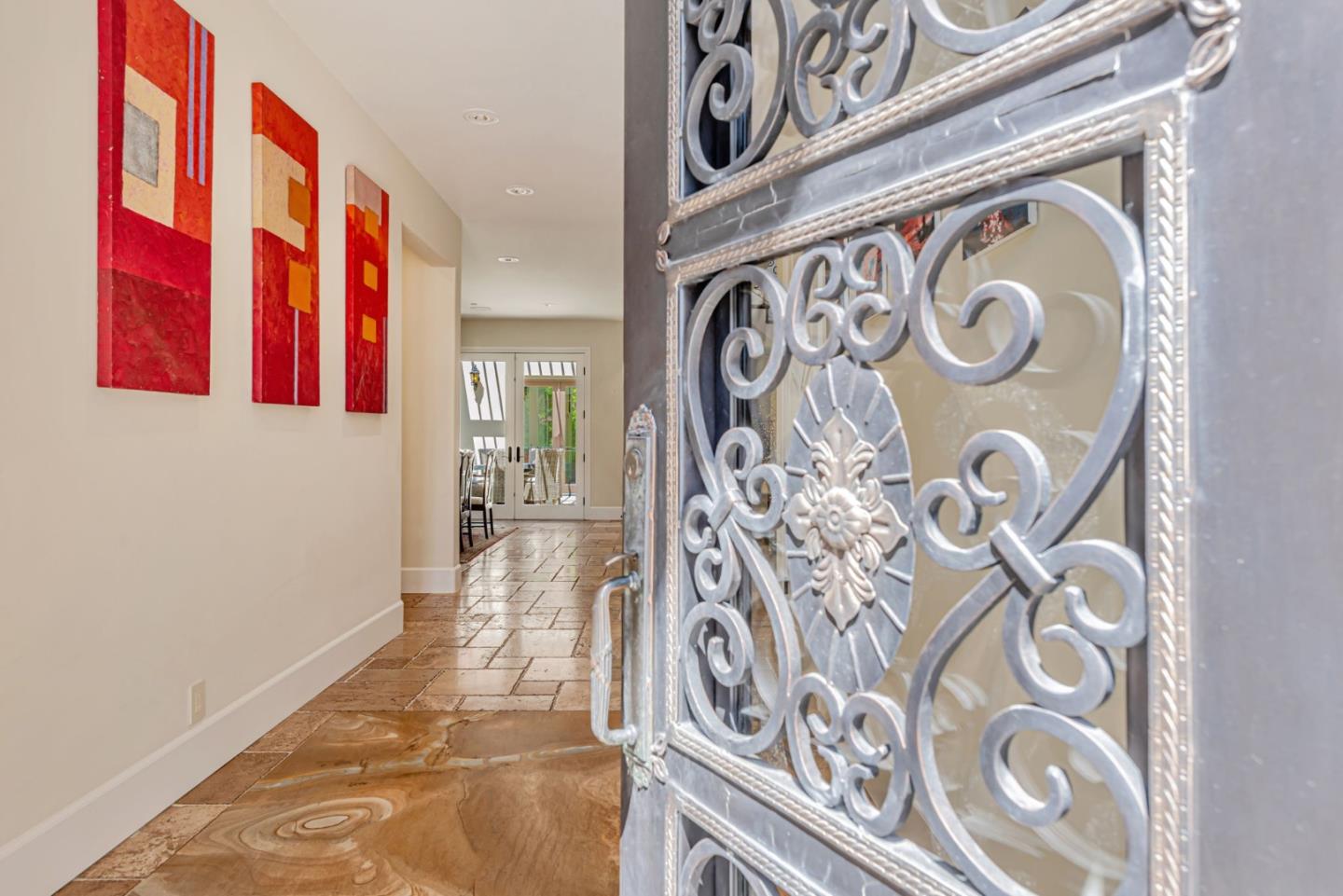Detail Gallery Image 4 of 59 For 1998 Camino a Los Cerros, Menlo Park,  CA 94025 - 5 Beds | 4/1 Baths