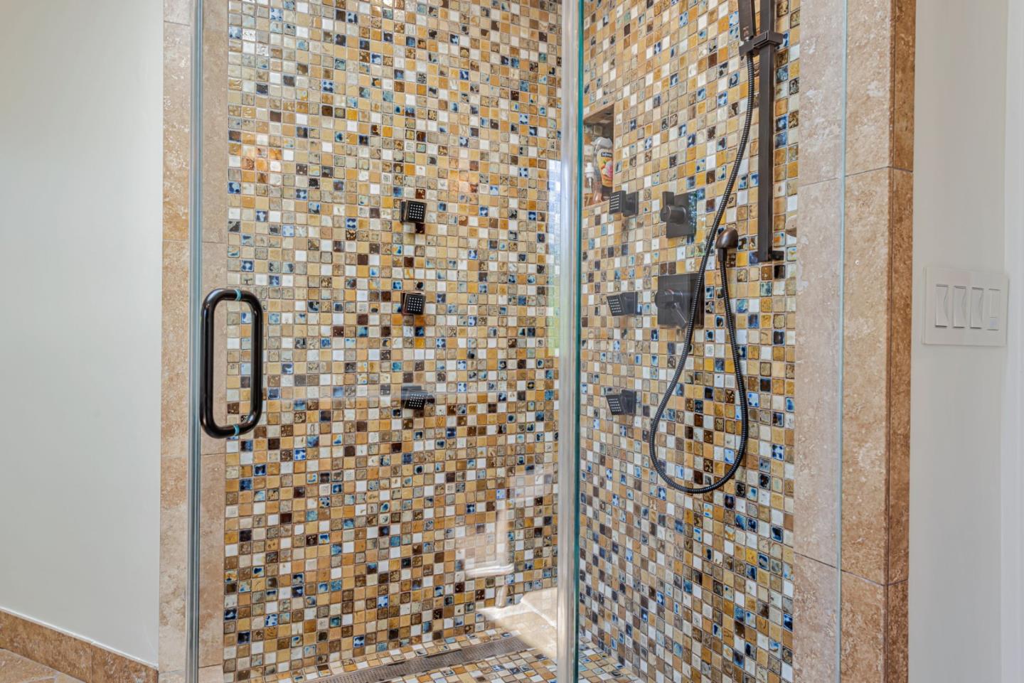 Detail Gallery Image 46 of 59 For 1998 Camino a Los Cerros, Menlo Park,  CA 94025 - 5 Beds | 4/1 Baths