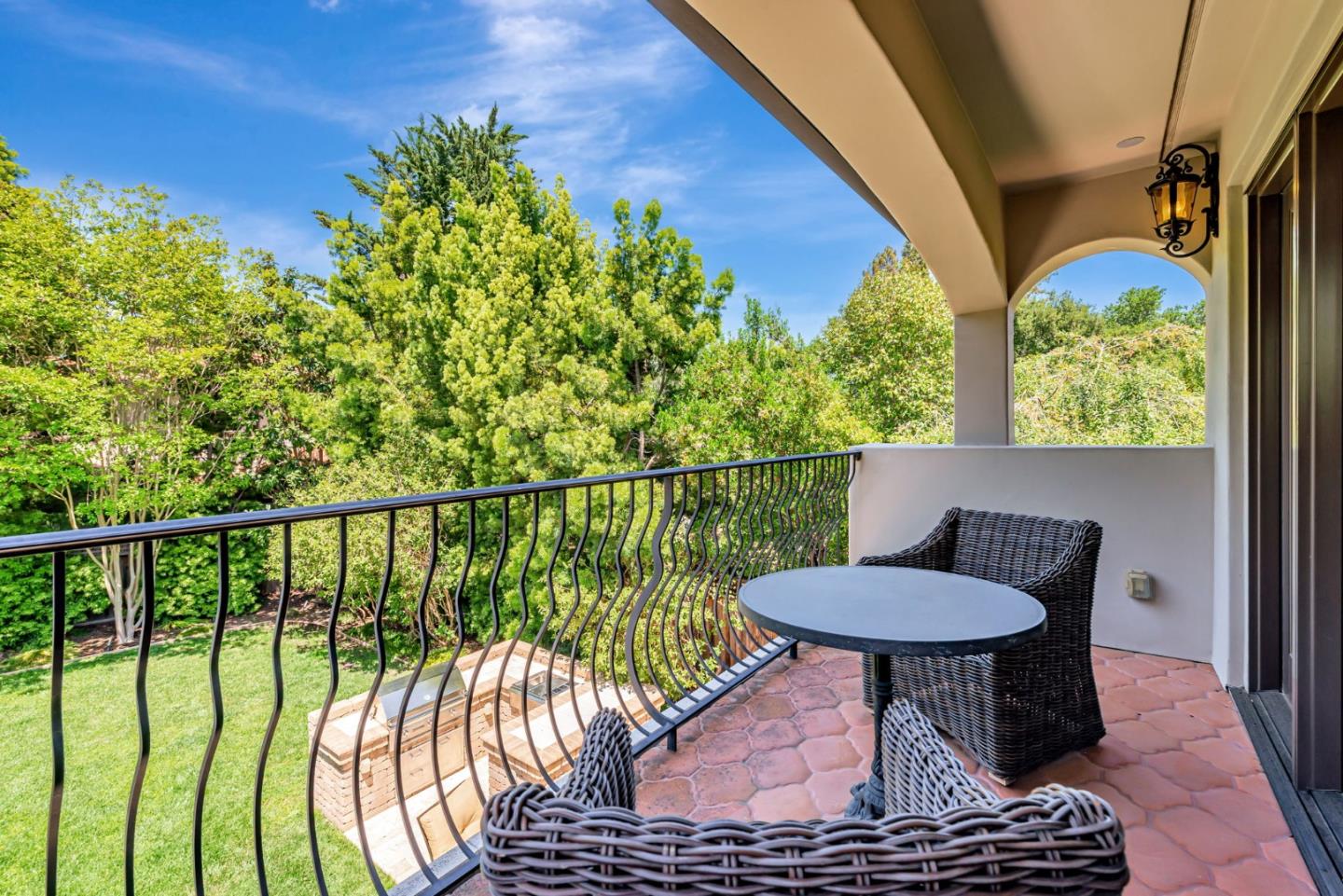 Detail Gallery Image 50 of 59 For 1998 Camino a Los Cerros, Menlo Park,  CA 94025 - 5 Beds | 4/1 Baths