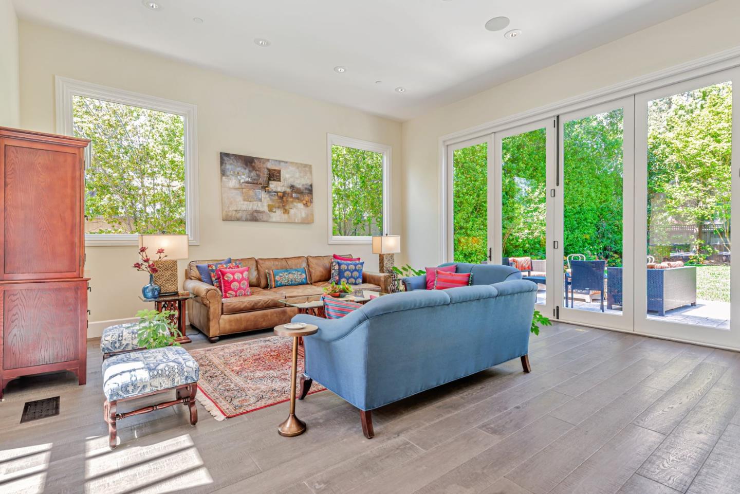 Detail Gallery Image 6 of 59 For 1998 Camino a Los Cerros, Menlo Park,  CA 94025 - 5 Beds | 4/1 Baths
