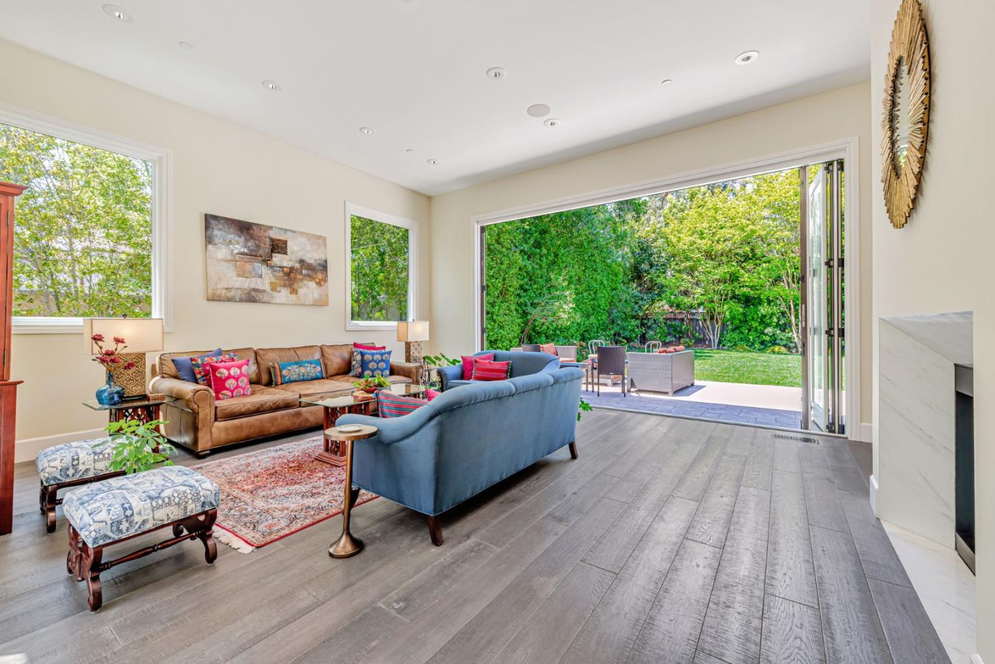 Detail Gallery Image 9 of 59 For 1998 Camino a Los Cerros, Menlo Park,  CA 94025 - 5 Beds | 4/1 Baths