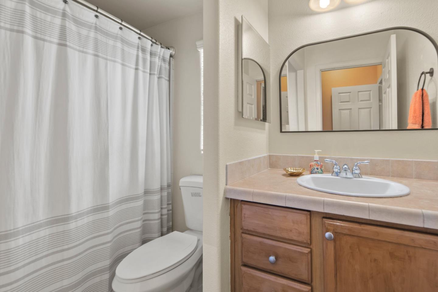 Detail Gallery Image 10 of 14 For 3320 Del Monte Blvd #11,  Marina,  CA 93933 - 2 Beds | 2 Baths