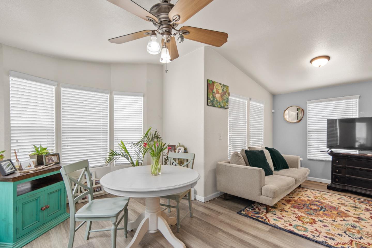 Detail Gallery Image 3 of 14 For 3320 Del Monte Blvd #11,  Marina,  CA 93933 - 2 Beds | 2 Baths