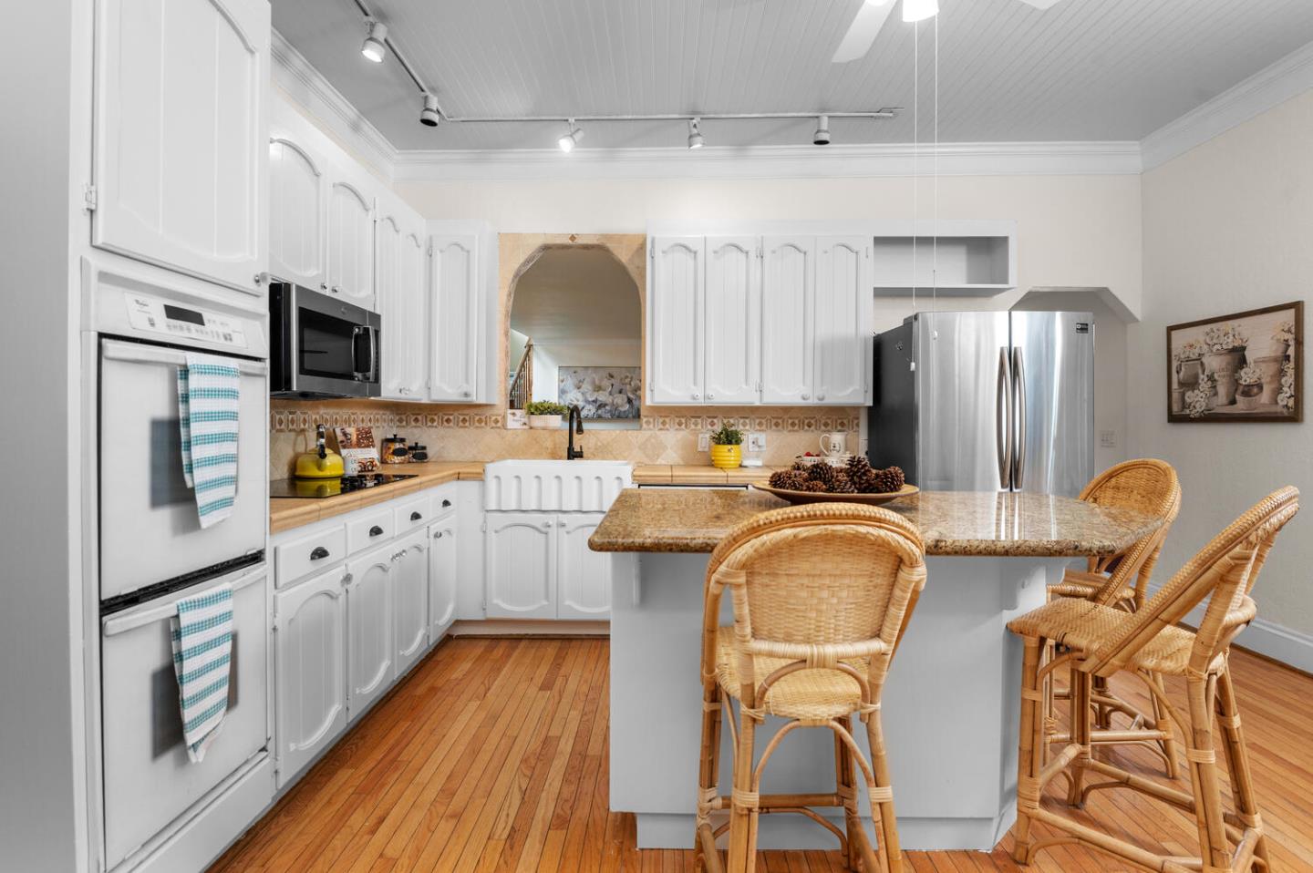 Detail Gallery Image 17 of 39 For 1855 Llagas Rd, Morgan Hill,  CA 95037 - 5 Beds | 3 Baths