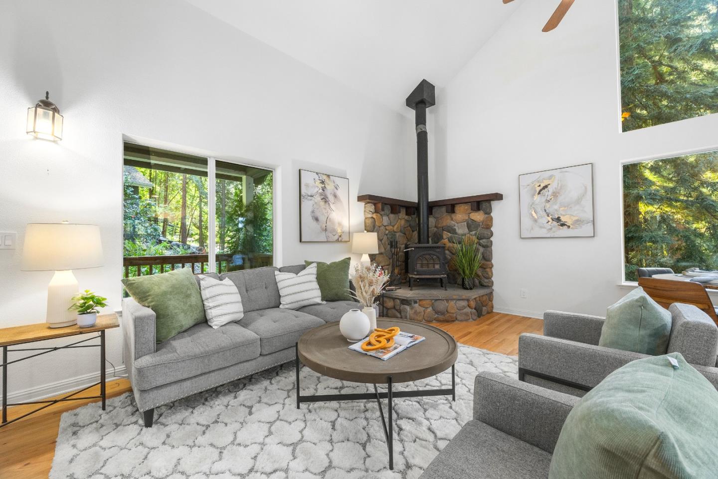 Detail Gallery Image 14 of 43 For 22021 Old Santa Cruz Hwy, Los Gatos,  CA 95033 - 2 Beds | 2 Baths