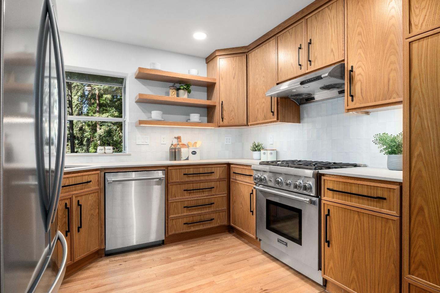 Detail Gallery Image 19 of 43 For 22021 Old Santa Cruz Hwy, Los Gatos,  CA 95033 - 2 Beds | 2 Baths