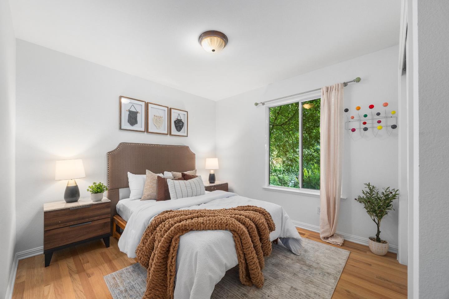 Detail Gallery Image 24 of 43 For 22021 Old Santa Cruz Hwy, Los Gatos,  CA 95033 - 2 Beds | 2 Baths