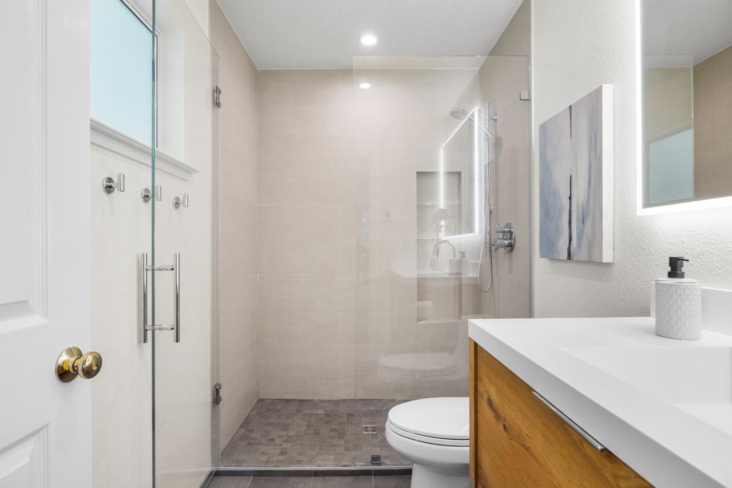 Detail Gallery Image 32 of 43 For 22021 Old Santa Cruz Hwy, Los Gatos,  CA 95033 - 2 Beds | 2 Baths