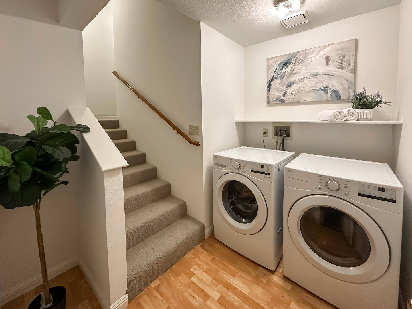 Detail Gallery Image 36 of 43 For 22021 Old Santa Cruz Hwy, Los Gatos,  CA 95033 - 2 Beds | 2 Baths