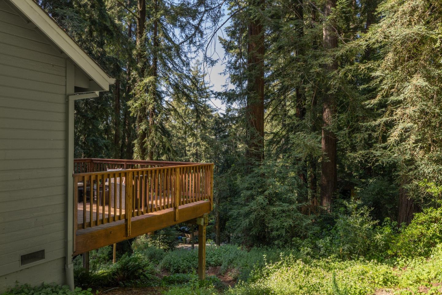 Detail Gallery Image 6 of 43 For 22021 Old Santa Cruz Hwy, Los Gatos,  CA 95033 - 2 Beds | 2 Baths