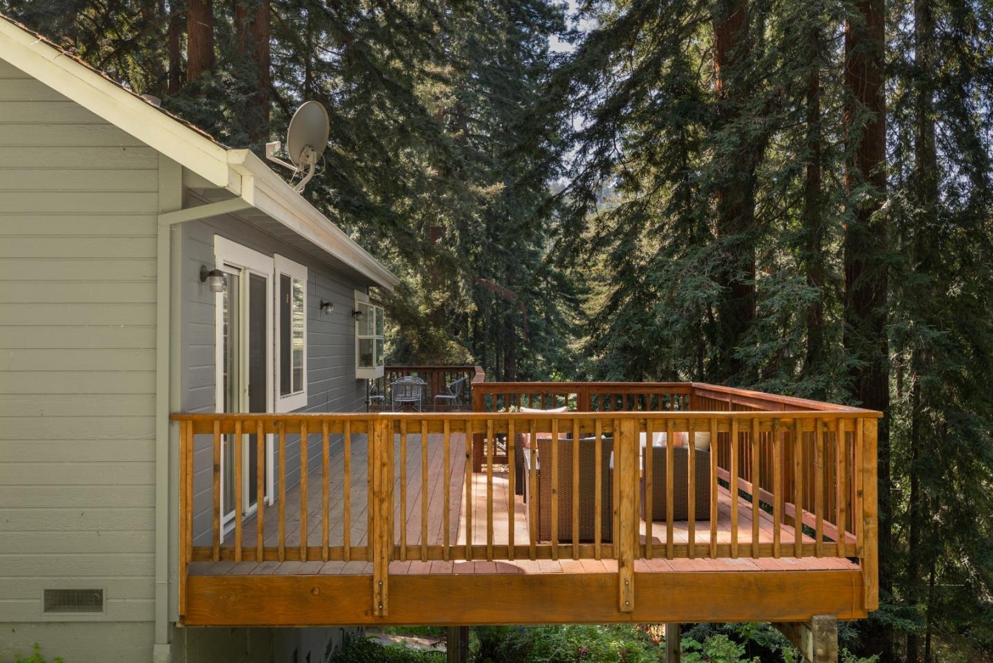 Detail Gallery Image 7 of 43 For 22021 Old Santa Cruz Hwy, Los Gatos,  CA 95033 - 2 Beds | 2 Baths