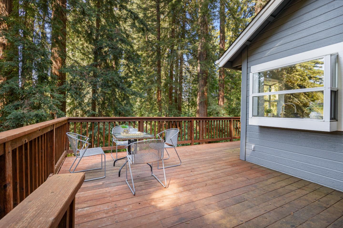 Detail Gallery Image 9 of 43 For 22021 Old Santa Cruz Hwy, Los Gatos,  CA 95033 - 2 Beds | 2 Baths