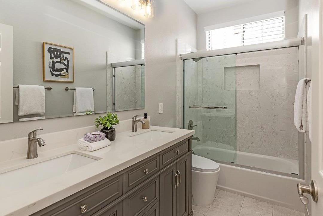 Detail Gallery Image 14 of 30 For 947 Sunbonnet Loop, San Jose,  CA 95125 - 5 Beds | 3 Baths