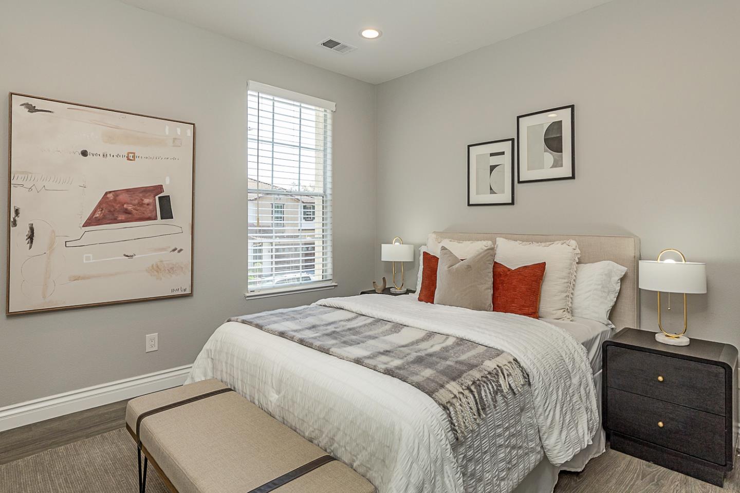 Detail Gallery Image 16 of 30 For 947 Sunbonnet Loop, San Jose,  CA 95125 - 5 Beds | 3 Baths