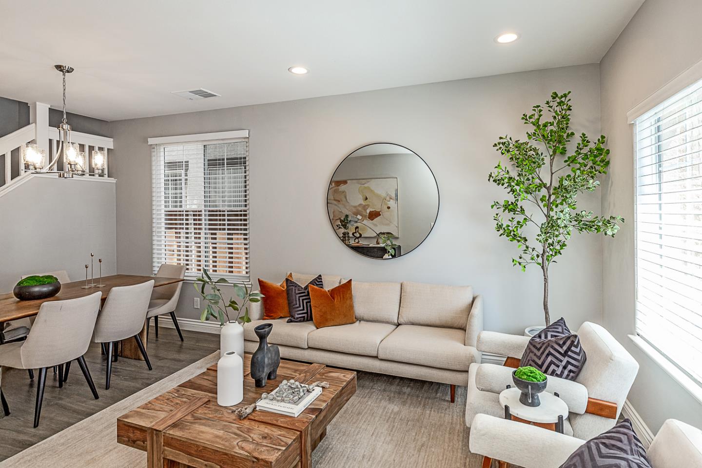 Detail Gallery Image 3 of 30 For 947 Sunbonnet Loop, San Jose,  CA 95125 - 5 Beds | 3 Baths