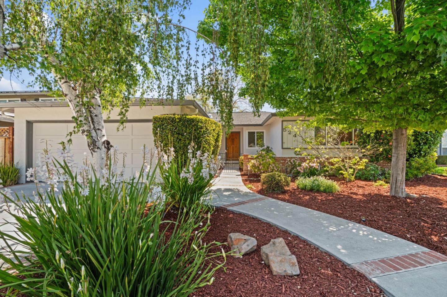 Detail Gallery Image 3 of 43 For 524 S Park Dr, San Jose,  CA 95129 - 4 Beds | 2 Baths