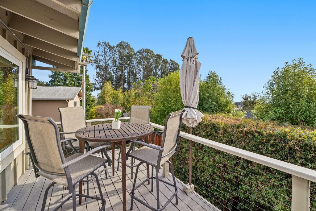 Detail Gallery Image 10 of 37 For 7149 Danko Dr, Aptos,  CA 95003 - 3 Beds | 2/1 Baths
