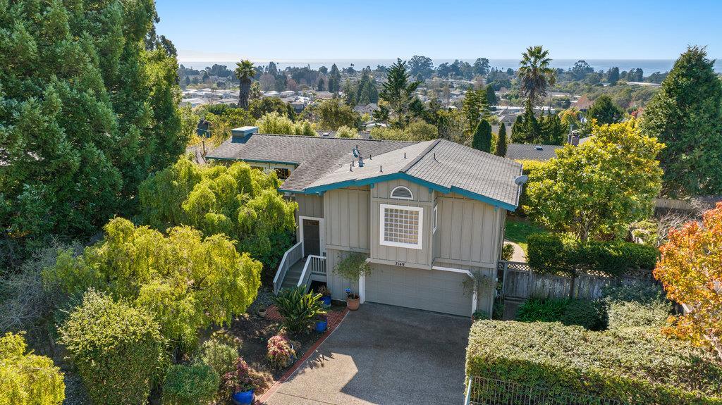 Detail Gallery Image 3 of 37 For 7149 Danko Dr, Aptos,  CA 95003 - 3 Beds | 2/1 Baths