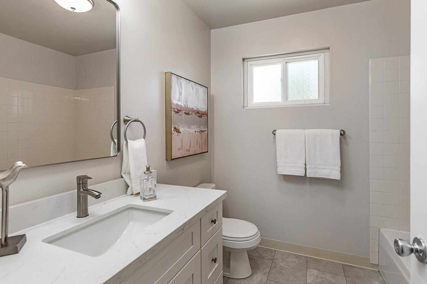 Detail Gallery Image 12 of 19 For 1327 Madera Ave, Menlo Park,  CA 94025 - 2 Beds | 2 Baths
