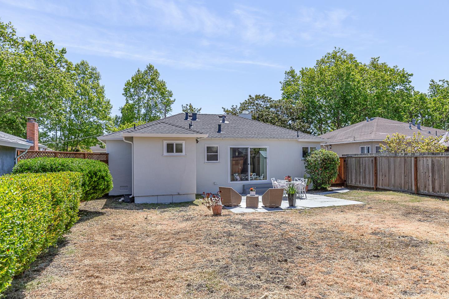 Detail Gallery Image 17 of 19 For 1327 Madera Ave, Menlo Park,  CA 94025 - 2 Beds | 2 Baths