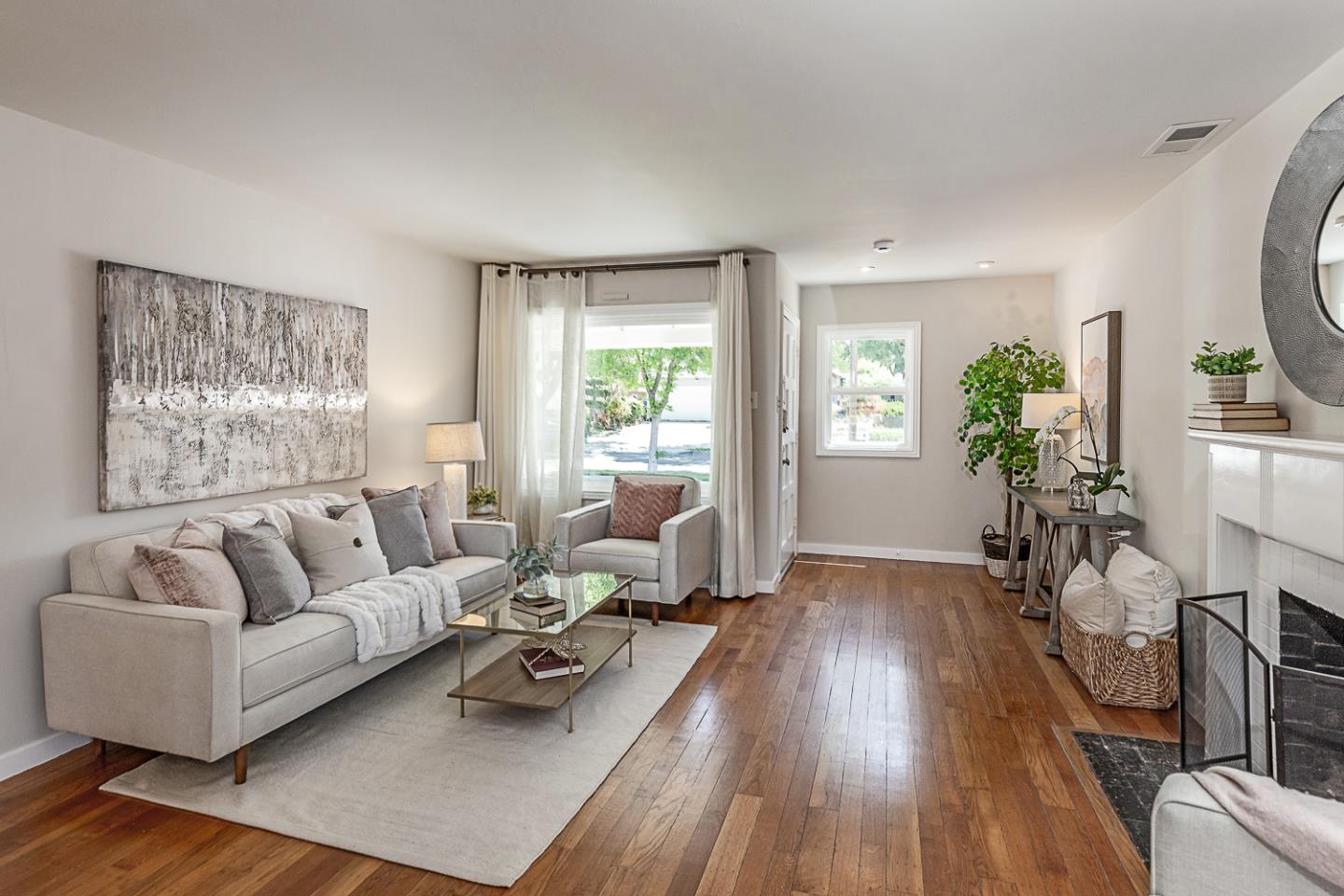 Detail Gallery Image 6 of 19 For 1327 Madera Ave, Menlo Park,  CA 94025 - 2 Beds | 2 Baths