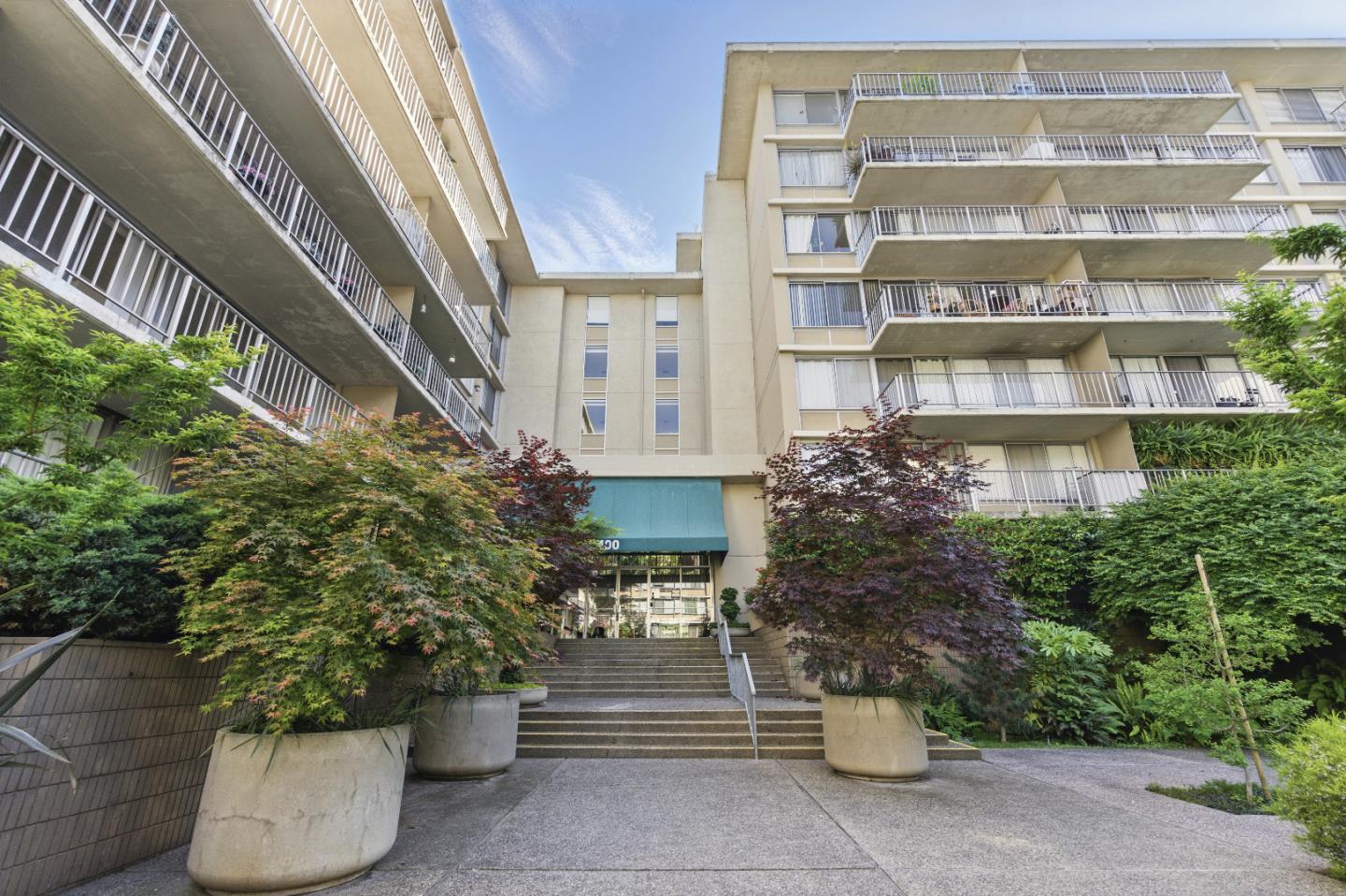 Detail Gallery Image 28 of 52 For 400 Davey Glen Rd #4729,  Belmont,  CA 94002 - 3 Beds | 2 Baths