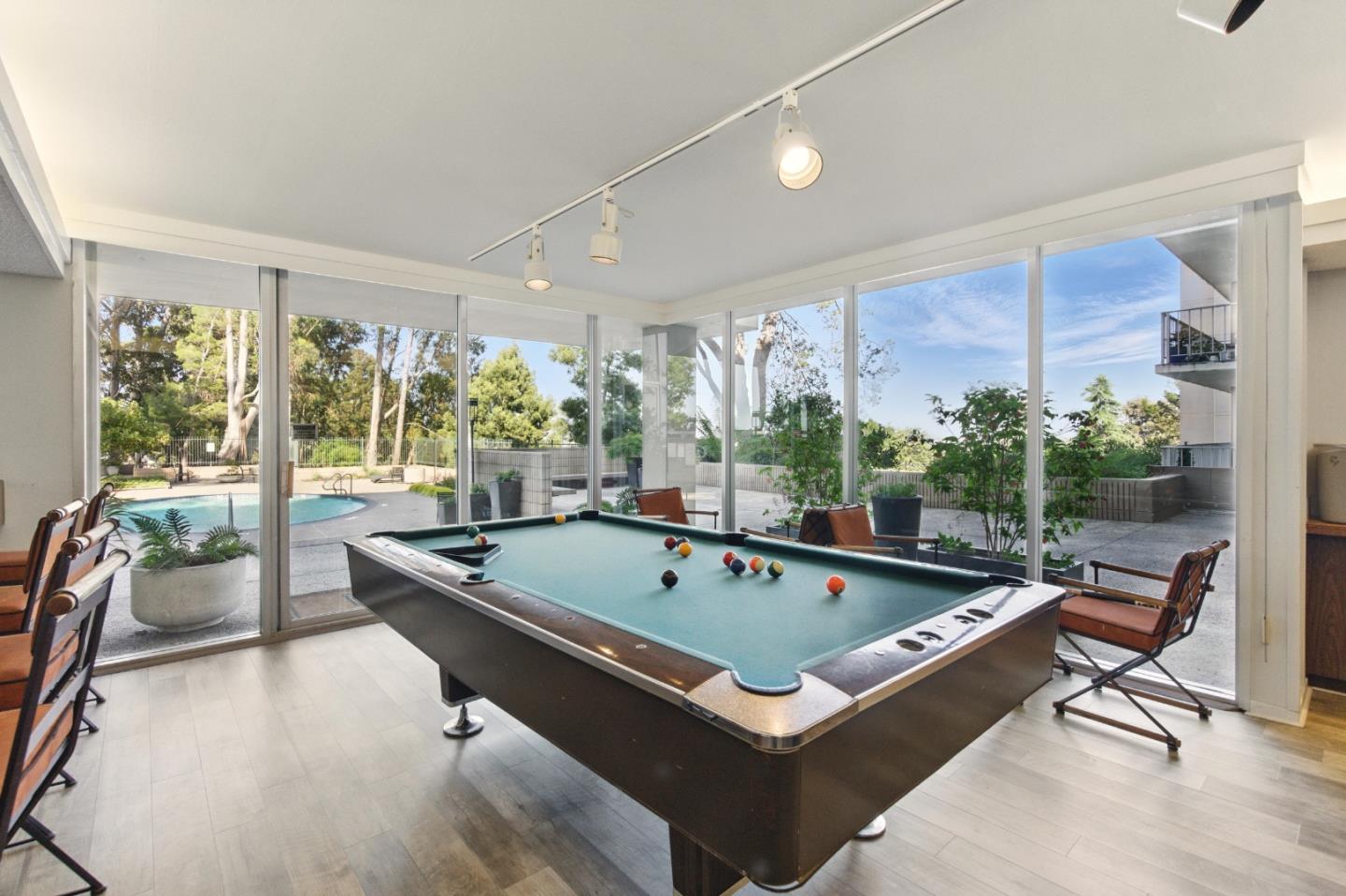 Detail Gallery Image 40 of 52 For 400 Davey Glen Rd #4729,  Belmont,  CA 94002 - 3 Beds | 2 Baths