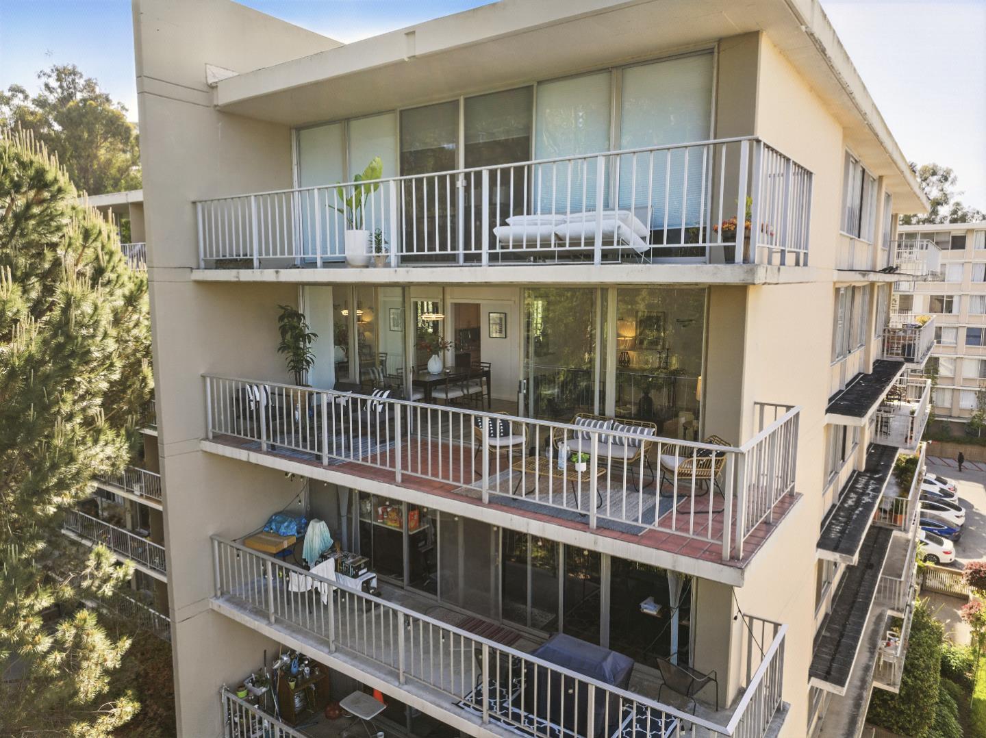 Detail Gallery Image 46 of 52 For 400 Davey Glen Rd #4729,  Belmont,  CA 94002 - 3 Beds | 2 Baths