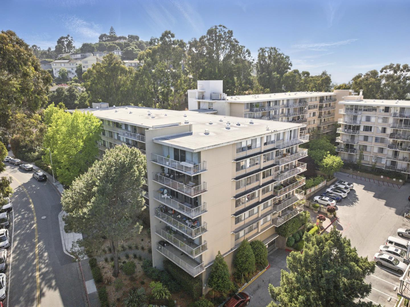 Detail Gallery Image 48 of 52 For 400 Davey Glen Rd #4729,  Belmont,  CA 94002 - 3 Beds | 2 Baths