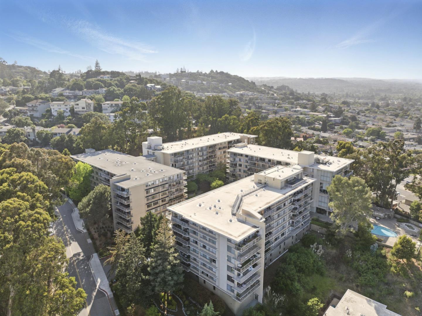 Detail Gallery Image 49 of 52 For 400 Davey Glen Rd #4729,  Belmont,  CA 94002 - 3 Beds | 2 Baths